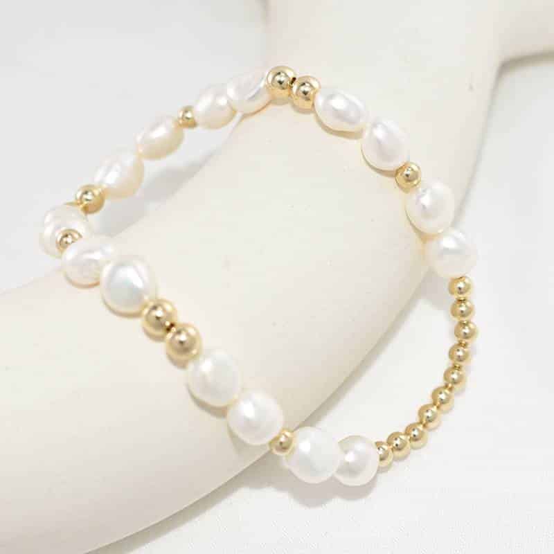 Three Layers Fashion Trendy Handmade Real Natural White Fresh Water  Cultured Pearl Bracelet Jewelry - China Pearl Bracelets Set and Freshwater Pearl  Bracelet price | Made-in-China.com