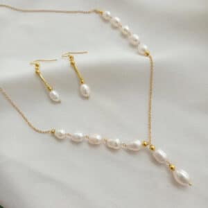 Fresh water pearl Gold plated Neckpiece with Earring Set