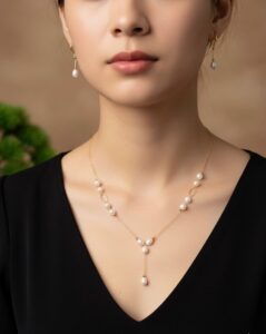 Natural Freshwater Pearl Pendant Necklace Set for Women