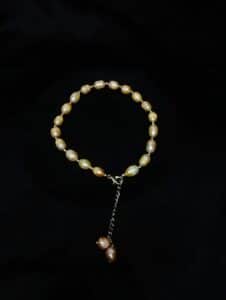 Freshwater pearl adjustable bracelet for women