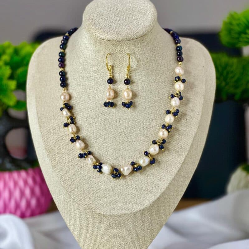 17 inch Radiant Fusion: Gold & Black Pearl Mixed Necklace
