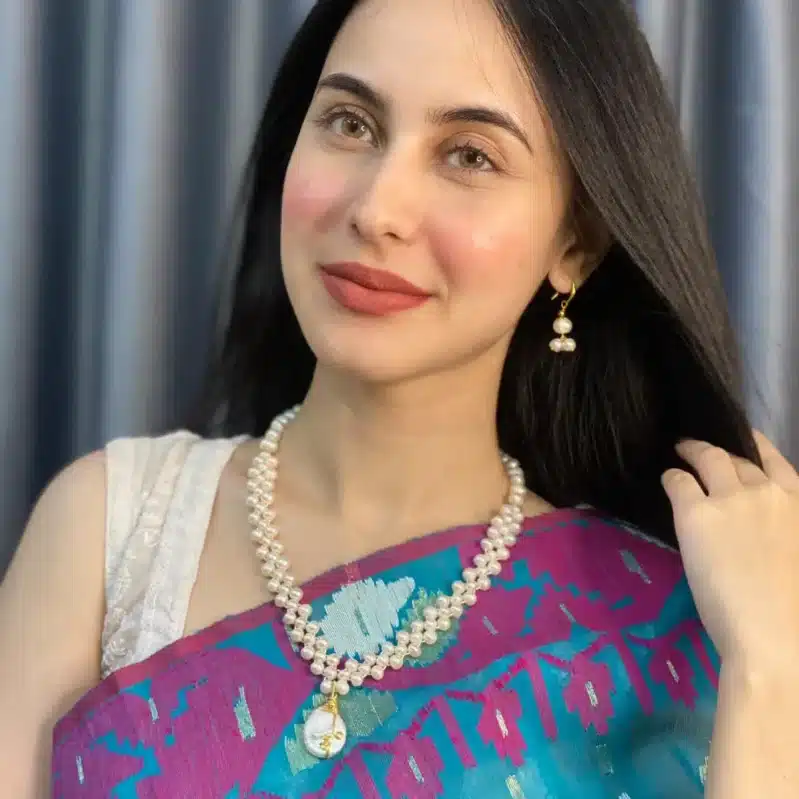 Freshwater pearl cheek design with coin pearl pendant  with earring set