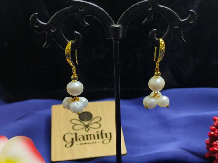 Freshwater Pearl Earrings – Classic White - Image 3