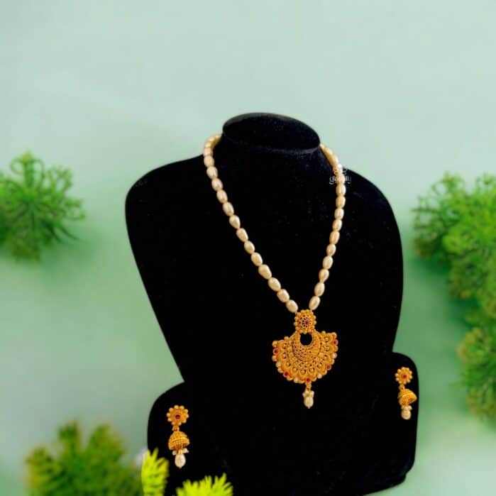 Luxury Party Necklace – 18K Gold Plated with Freshwater Pearls & Ruby Stones