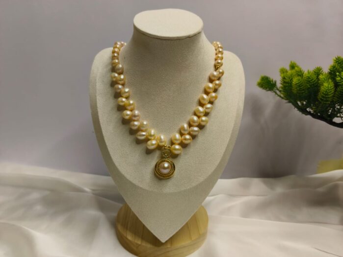 Original Soft Pink Freshwater Pearl Necklace with Gold Plated Framed Pendant - Image 3