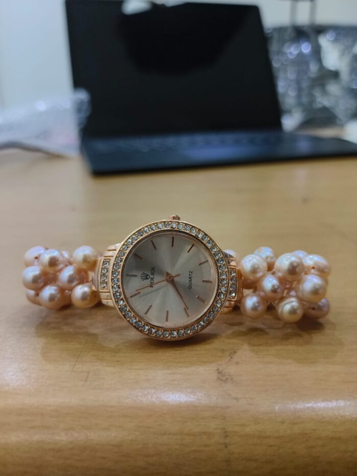 Luxury Freshwater Pearl Bracelet Watch for Women – Quartz Movement with Crystal Bezel - Image 4
