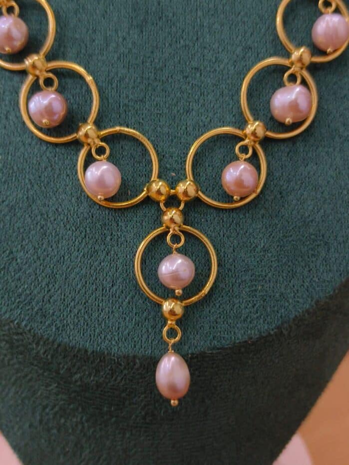Purple Freshwater Pearl Necklace & Earrings Set with Gold-Plated Circle Design - Image 3