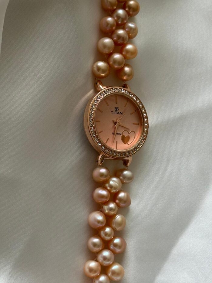 Luxury Freshwater Pearl Bracelet Watch for Women – Quartz Movement with Crystal Bezel - Image 2