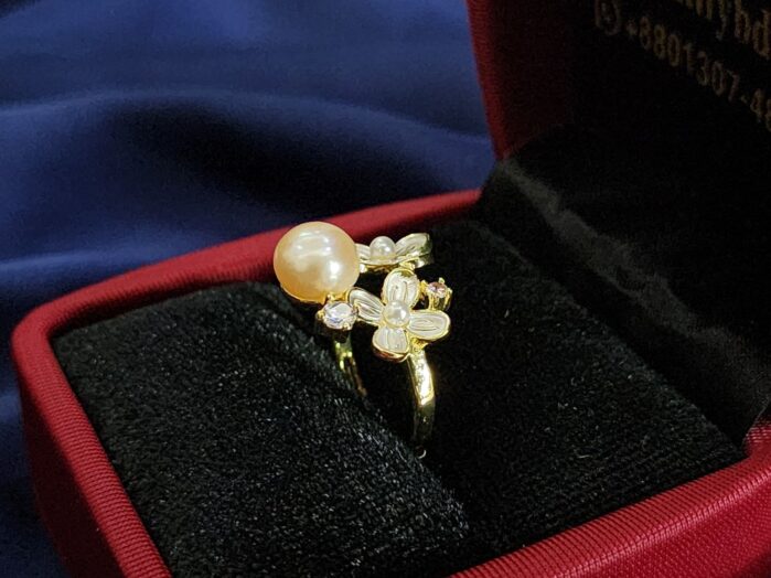 Soft Pink Freshwater Pearl Adjustable Ring – Floral Enamel Design - Image 3