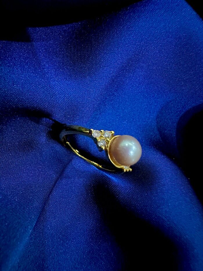 Gold-Tone Ring with Natural Purple Pearl - Adjustable Size - Image 2