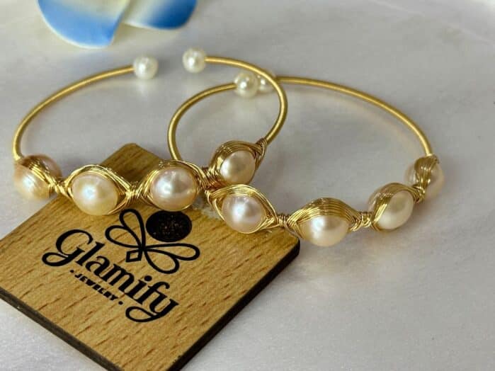 Adjustable Freshwater Pearl Bracelet - Gold Coiled Link Flexible Design - Image 2