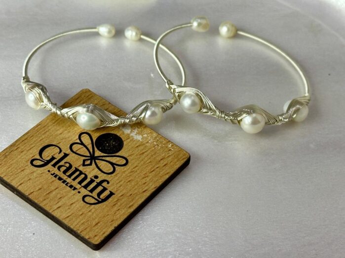 Unique Design Three-Pearl Cuff Bangle - Silver-Tone Open Bracelet - Image 2