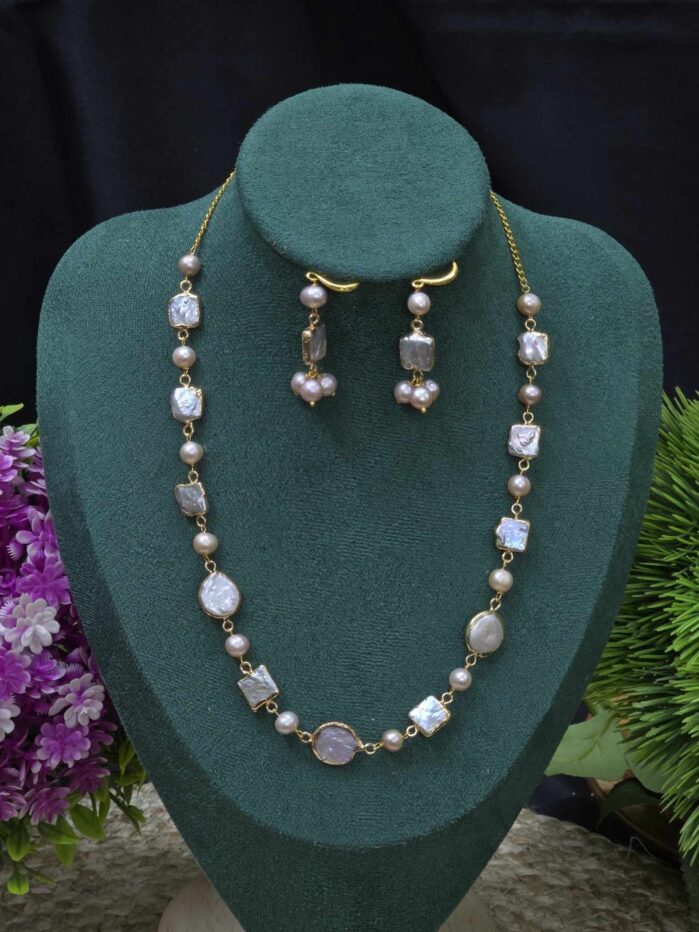 AAA Grade Square Mother of Pearl & Round Pearl Necklace Set | 17−18 Inch