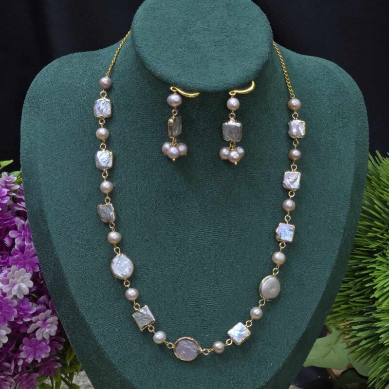 AAA Grade Square Mother of Pearl & Round Pearl Necklace Set | 17−18 Inch