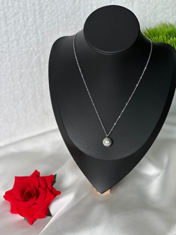 Minimalist Sea Pearl Pendant Necklace | Silver-Tone Chain