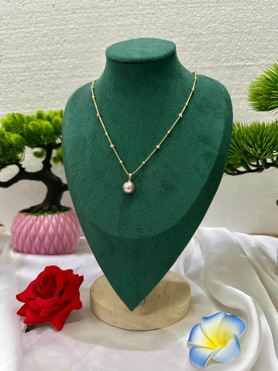 Luxury Purple Sea Pearl Necklace: 11-12mm Cultured Pearls - Image 2