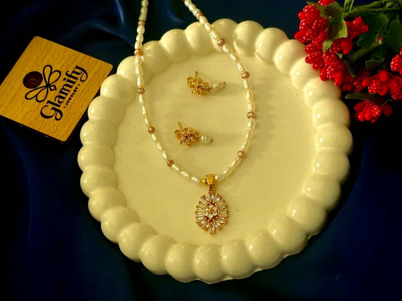 Rice Pearl Necklace Set 4mm – White & Deep Purple Freshwater Pearls with High-Sparkle Stones - Image 3