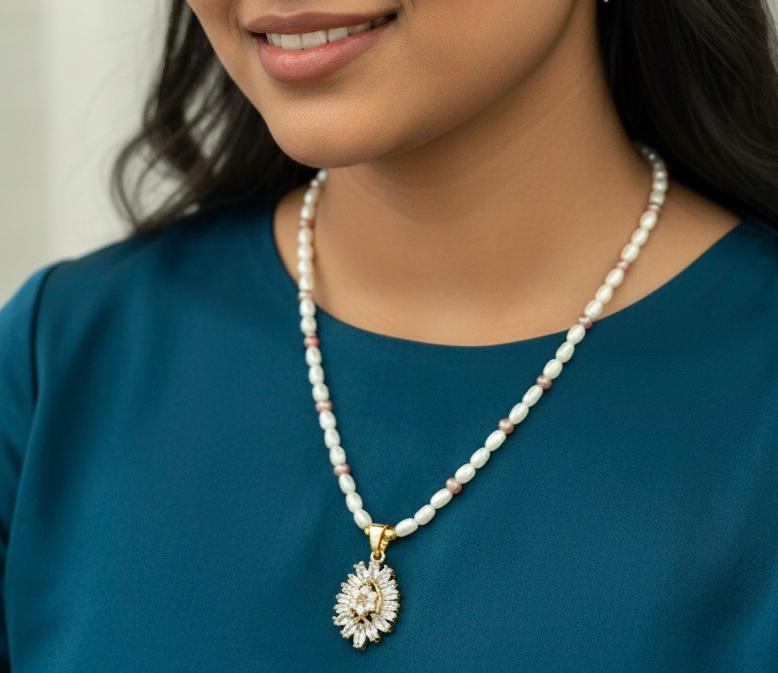 Rice Pearl Necklace Set 4mm – White & Deep Purple Freshwater Pearls with High-Sparkle Stones - Image 2