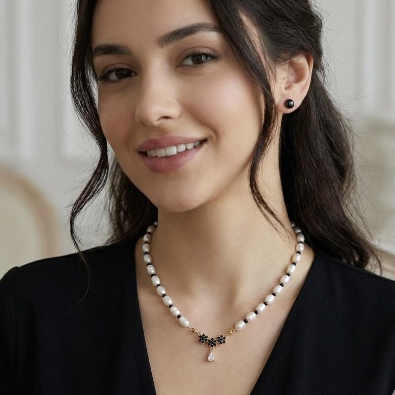 Rice Pearl Necklace with Black Bead Accent – 5–6mm Freshwater Pearls | 17 Inch Length