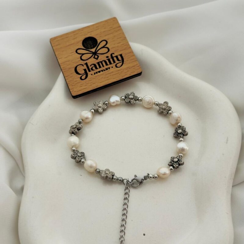 AAA Grade White Freshwater Pearl Bracelet with Antique Beads – Adjustable Chain Design