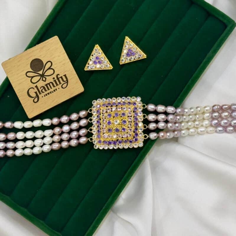 AAA Grade Freshwater Rice Pearl 4 Layer Choker Necklace with Crystal Locket