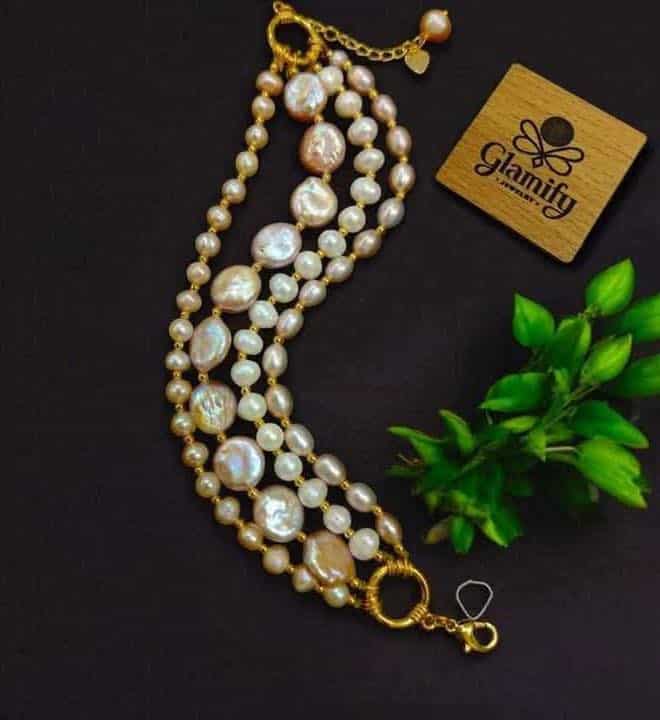 Four different pearls Multilayer Charm bracelets BD Version