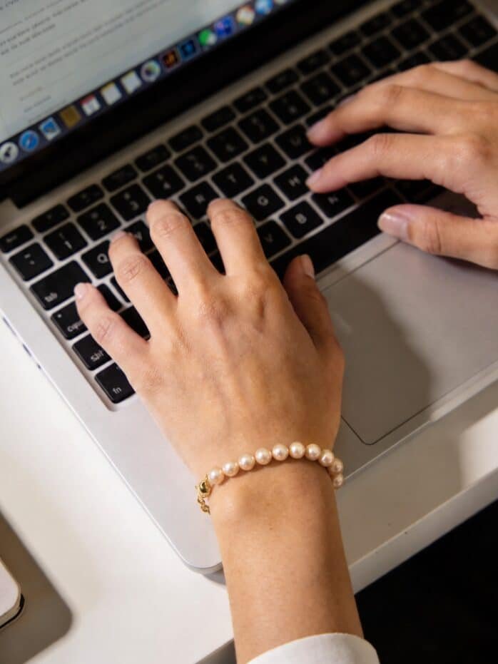 Pink Round Freshwater Pearl Bracelet