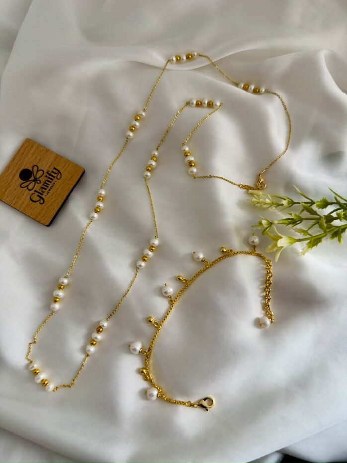 Freshwater Pearl Necklace & Bracelet Set 32 Inch