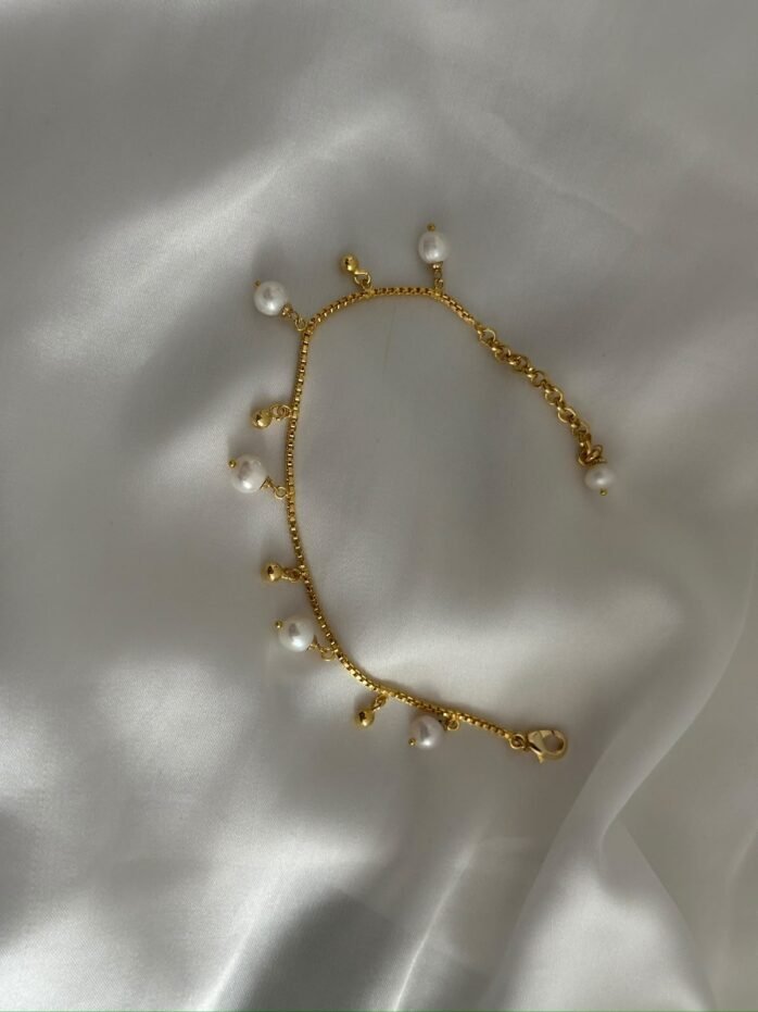 AAA Grade 7mm White Freshwater Pearl Adjustable Bracelet