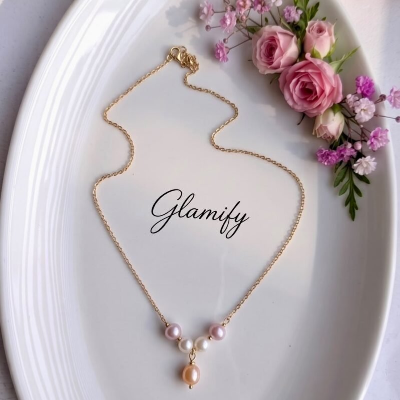 Multicolor Pearl Pendant Necklace